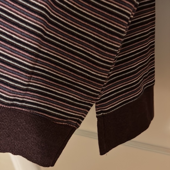 Striped sweatshirt - Picture 5 of 5